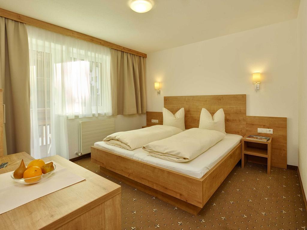 Appartement Gaestehaus Bergkristall Зёльден Номер фото